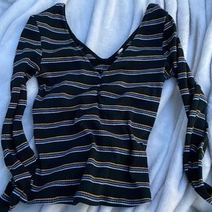 Super cute tight fitted long sleeve!